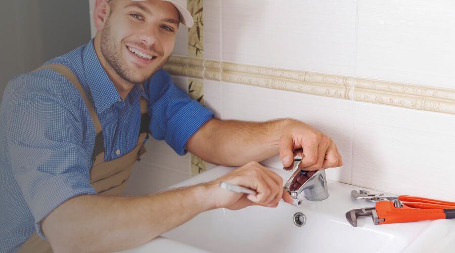 Professional clogged drains services in Delmont, SD